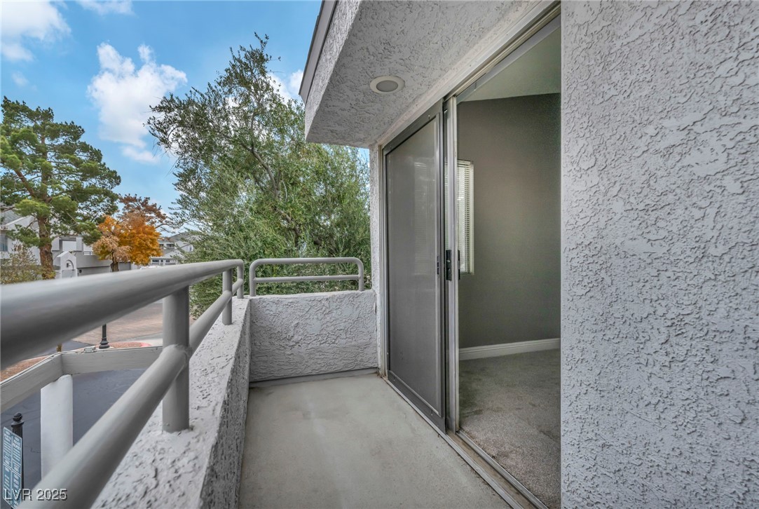 5670 Vineyard Lane Las Vegas NV 89110