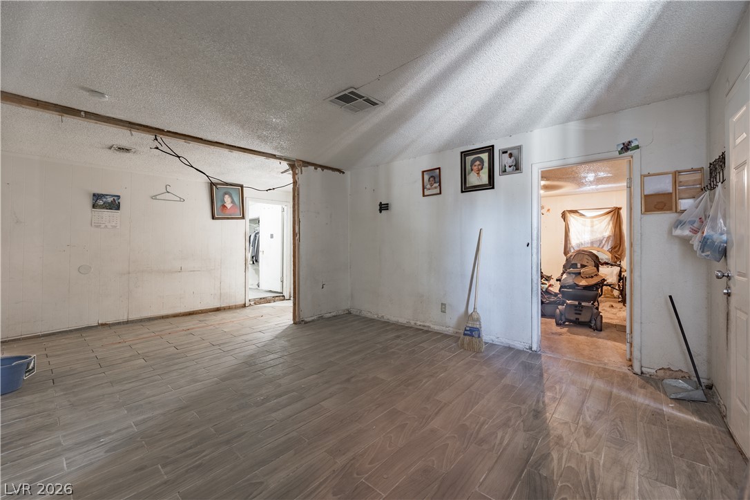 2529 Magnet Street North Las Vegas NV 89030