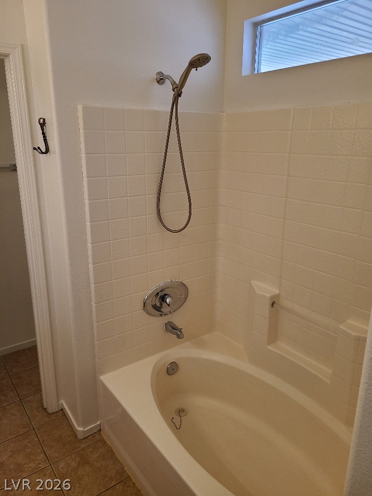 9013 Crooked Shell Avenue Las Vegas NV 89143