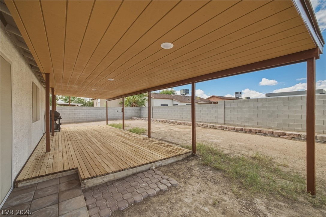2441 Saguaro Point Street Las Vegas NV 89115