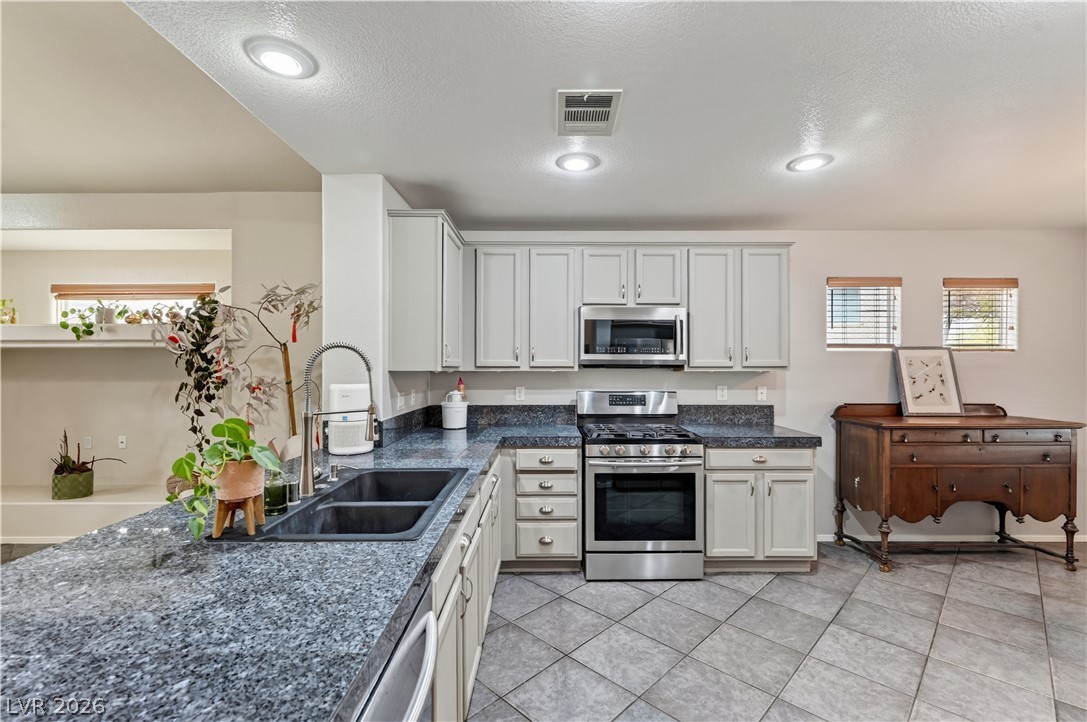 5925 Willis Street North Las Vegas NV 89031