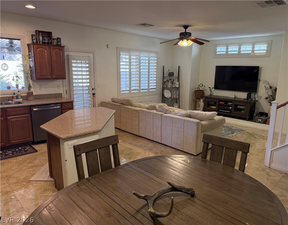 10608 Tuckermans Avenue Las Vegas NV 89129
