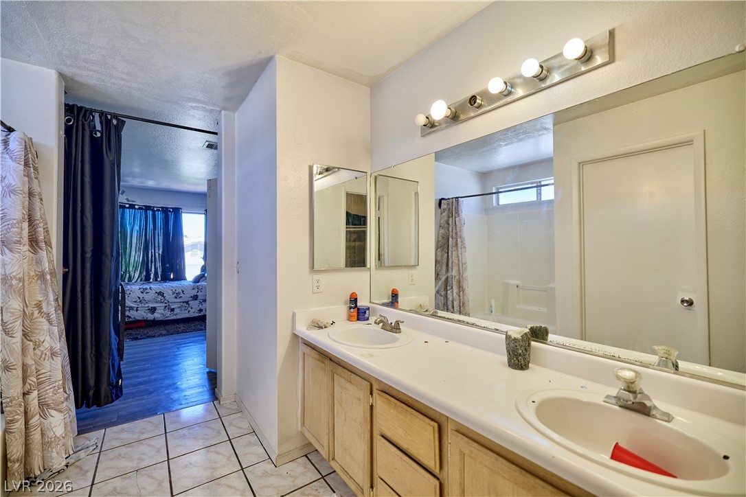 5906 Commodore Cove Drive Las Vegas NV 89142