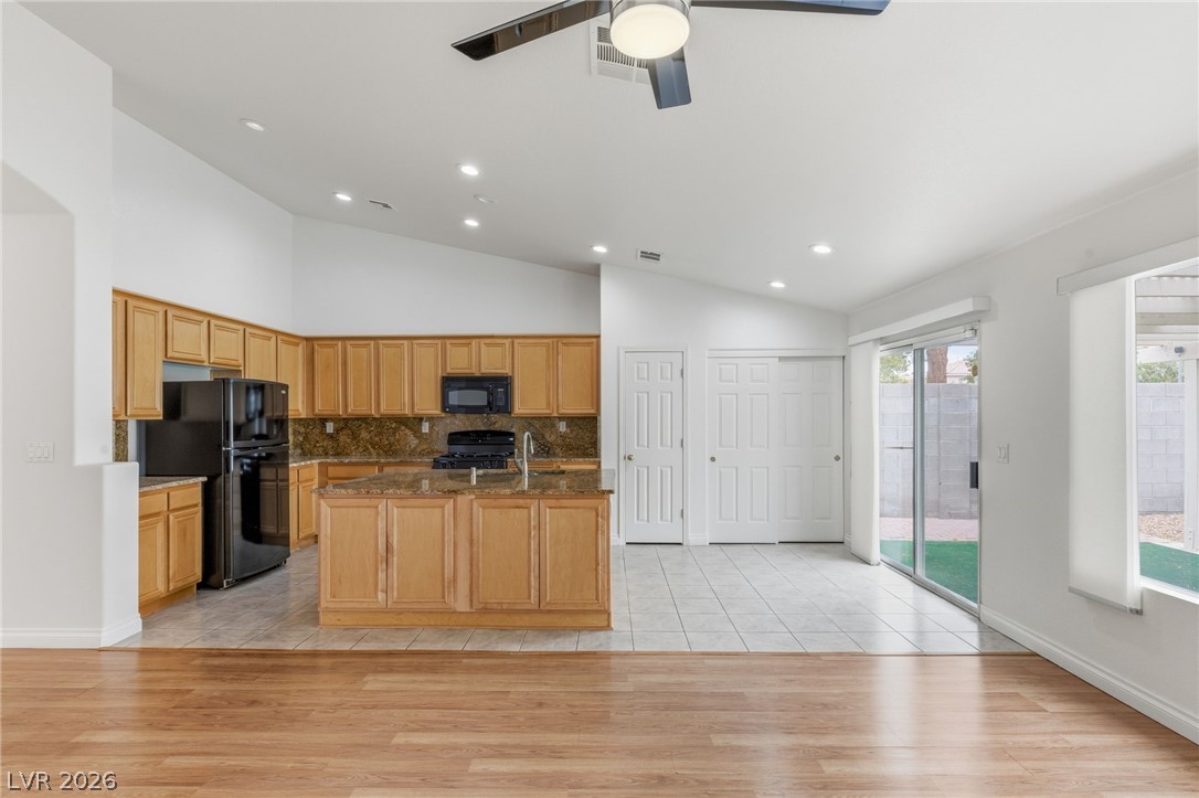 8598 Waterford Bend Street Las Vegas NV 89123