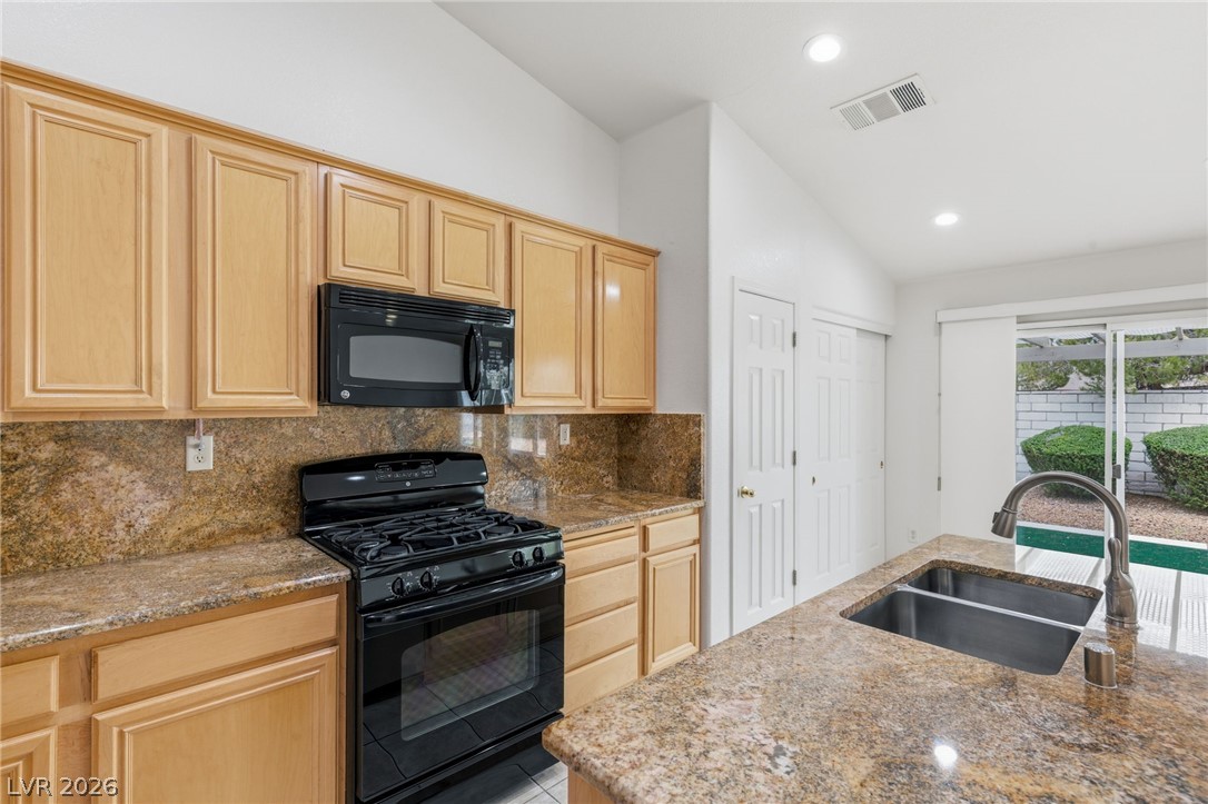 8598 Waterford Bend Street Las Vegas NV 89123