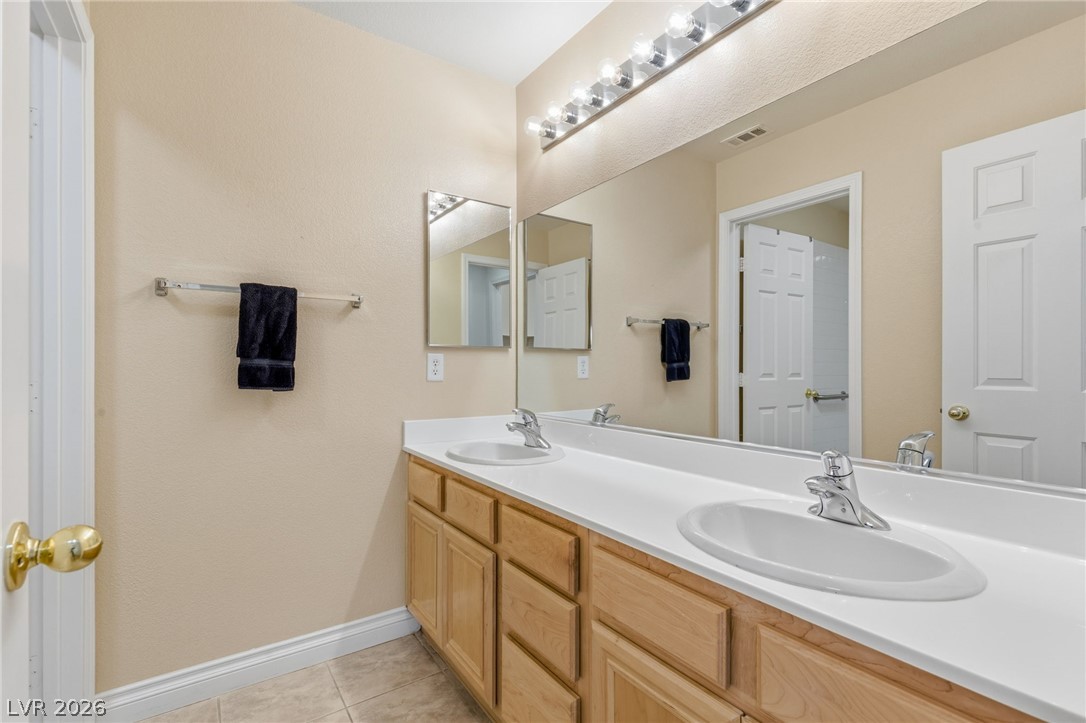 8598 Waterford Bend Street Las Vegas NV 89123