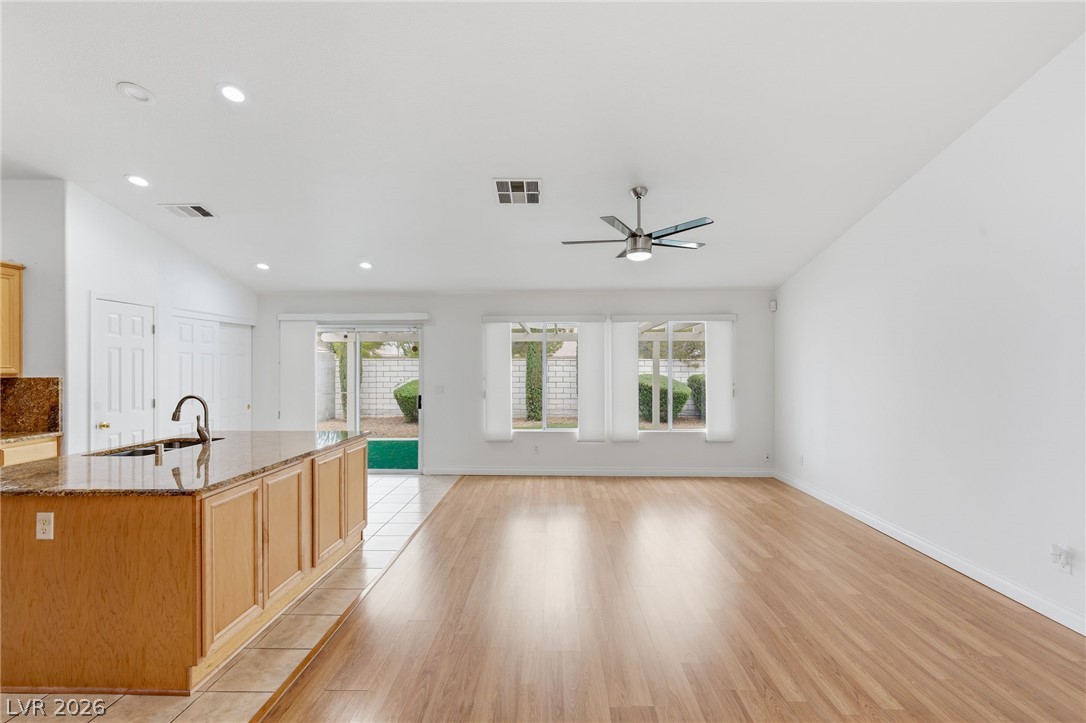 8598 Waterford Bend Street Las Vegas NV 89123