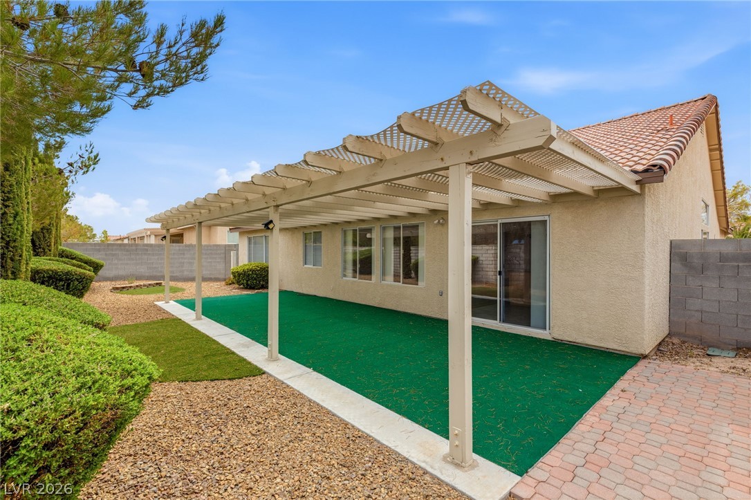 8598 Waterford Bend Street Las Vegas NV 89123