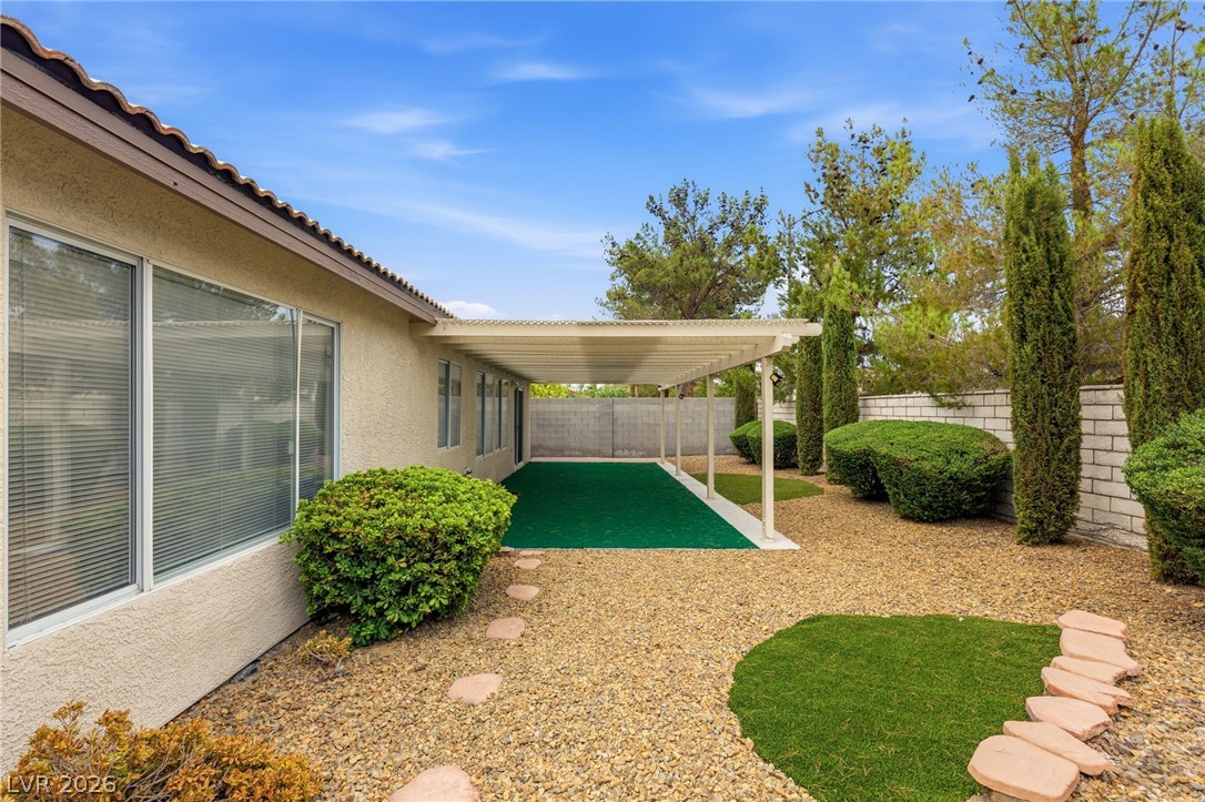 8598 Waterford Bend Street Las Vegas NV 89123