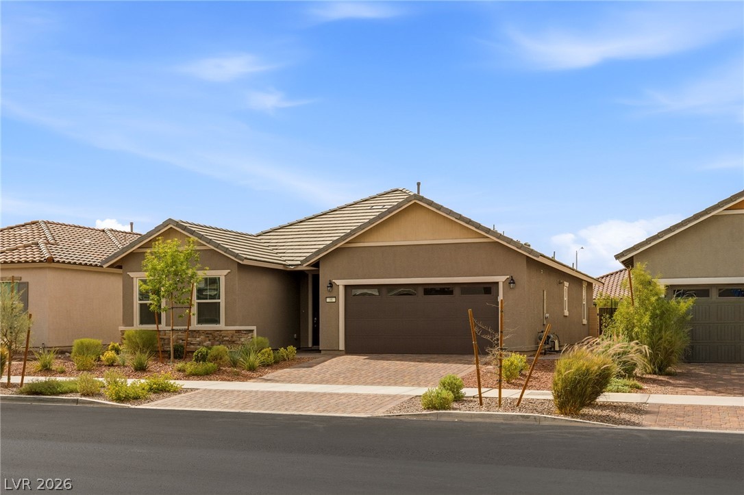 98 Cadence Crest Avenue Henderson NV 89011