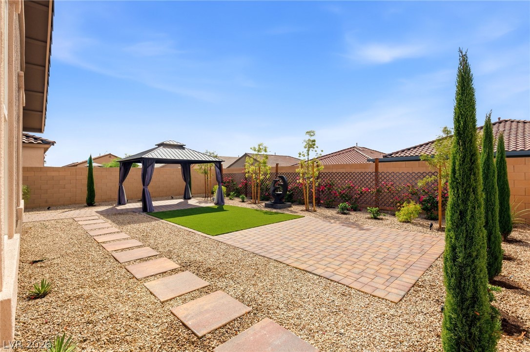 98 Cadence Crest Avenue Henderson NV 89011