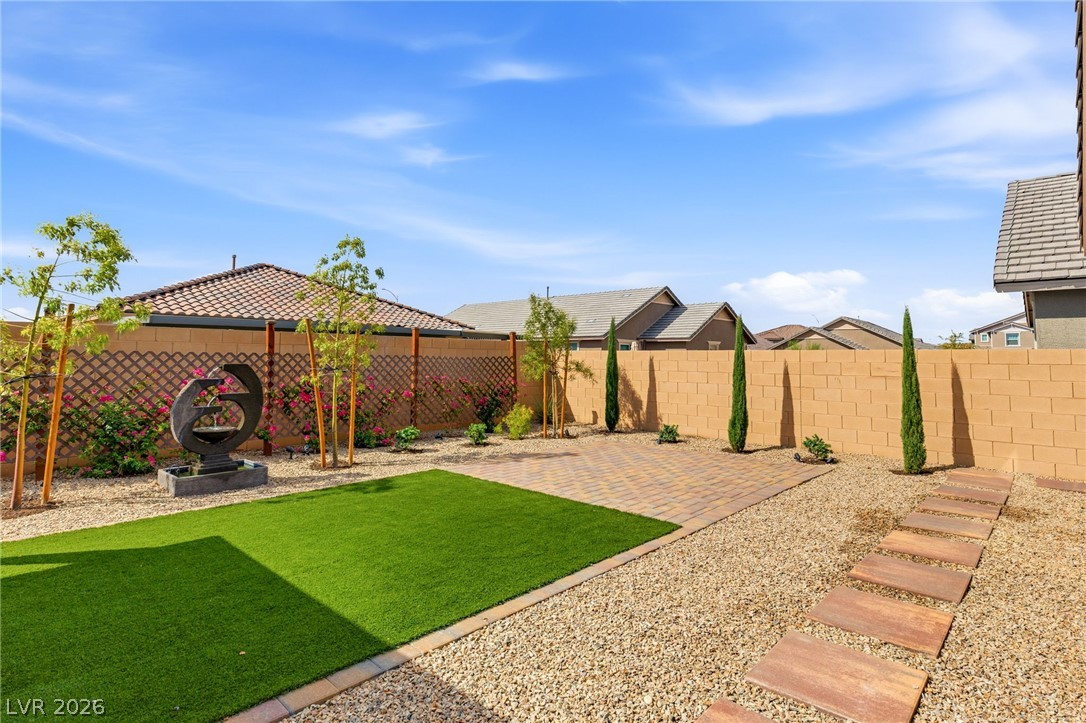 98 Cadence Crest Avenue Henderson NV 89011