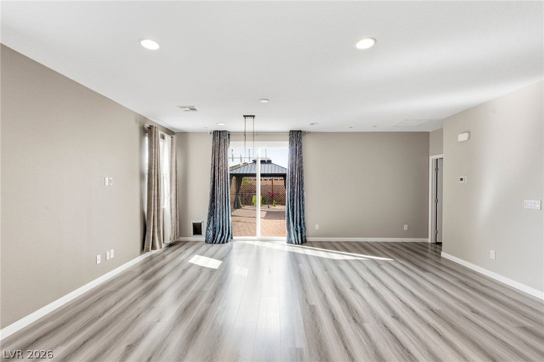 98 Cadence Crest Avenue Henderson NV 89011