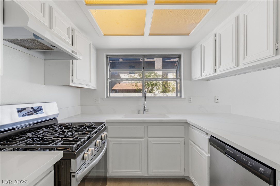 6058 Mirror Lake Drive Las Vegas NV 89110