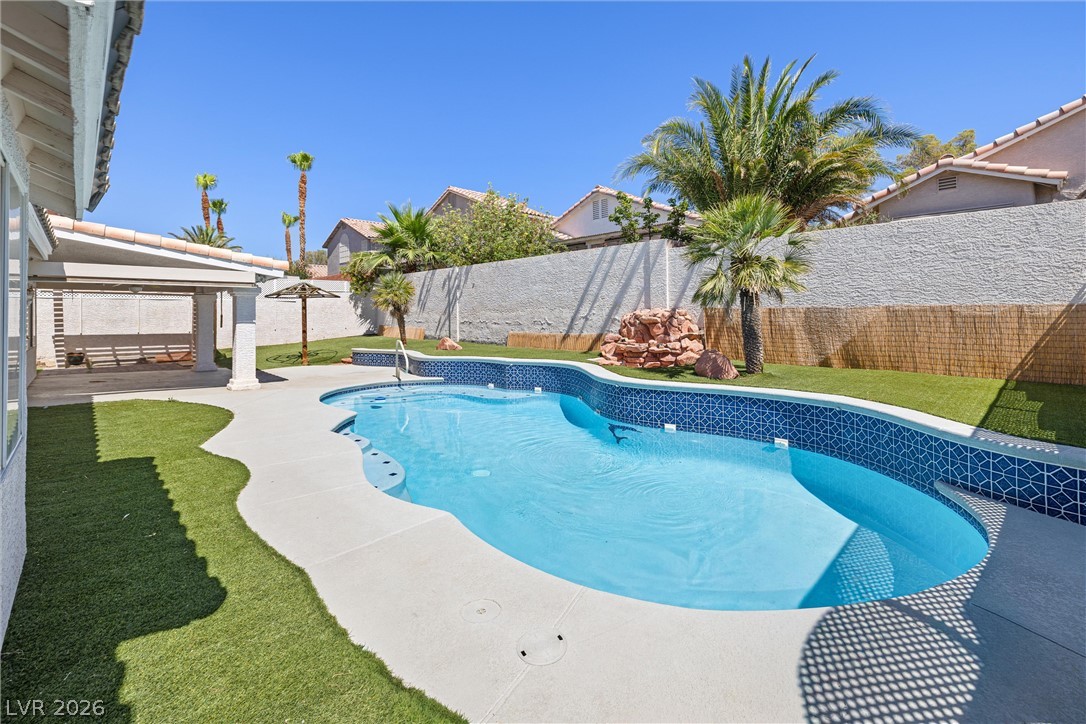 9886 Masked Duck Avenue Las Vegas NV 89117
