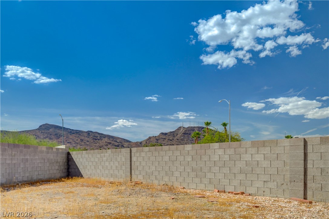 970 Hunters Run Drive Henderson NV 89002