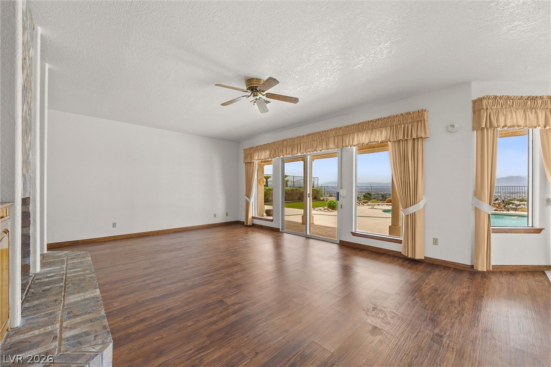 1961 Napoleon Drive Las Vegas NV 89156
