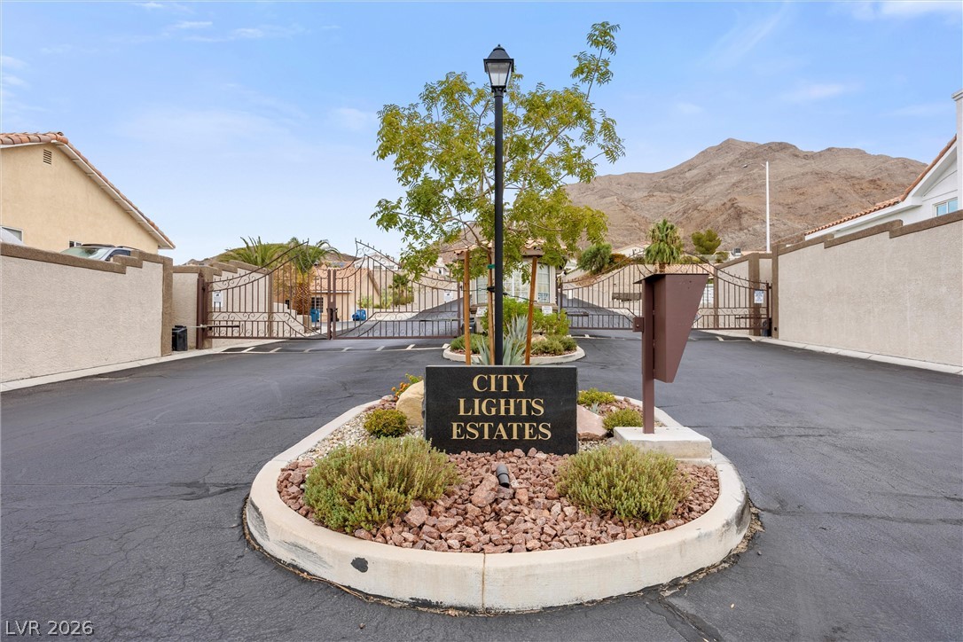 1961 Napoleon Drive Las Vegas NV 89156