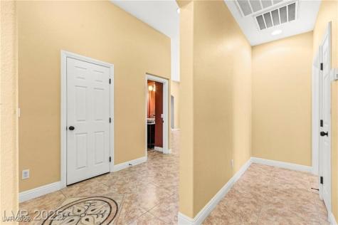 9685 Stonily Lane Las Vegas NV 89178