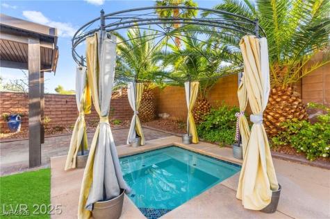 9685 Stonily Lane Las Vegas NV 89178