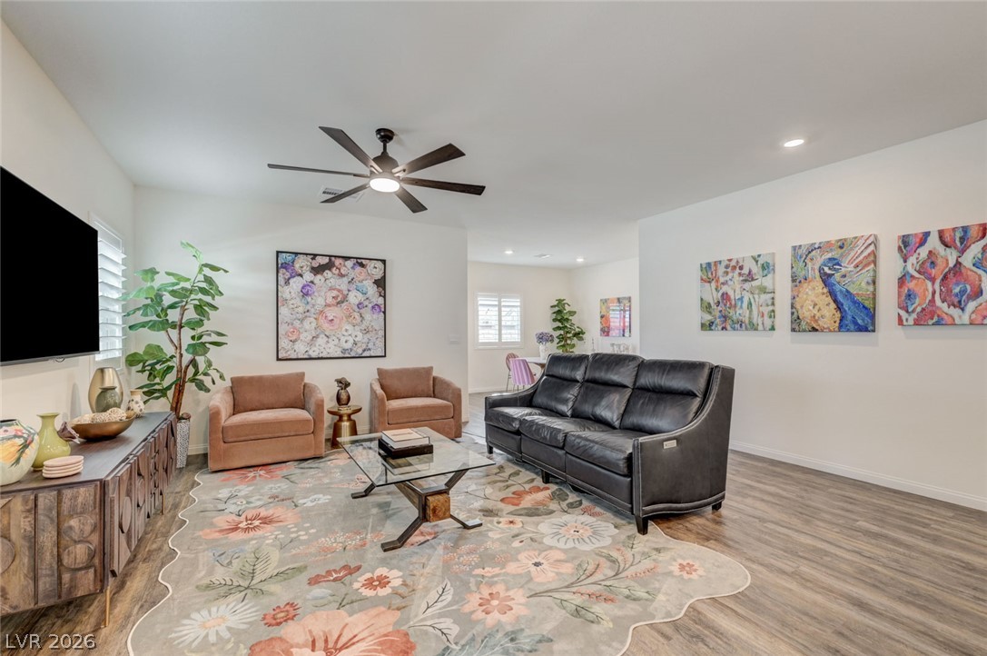 7446 Charlotte Bay Avenue North Las Vegas NV 89084
