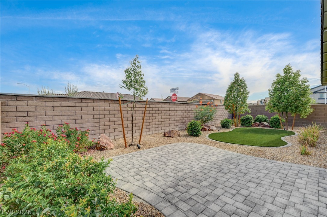 7446 Charlotte Bay Avenue North Las Vegas NV 89084