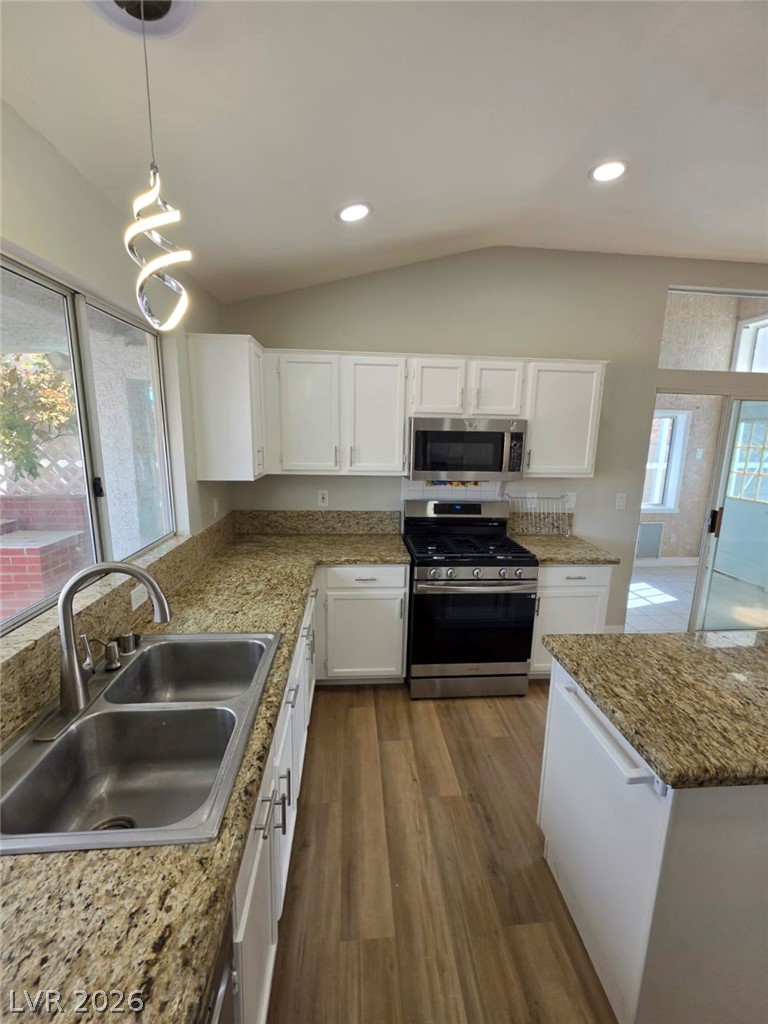 320 New Hope Drive Henderson NV 89014