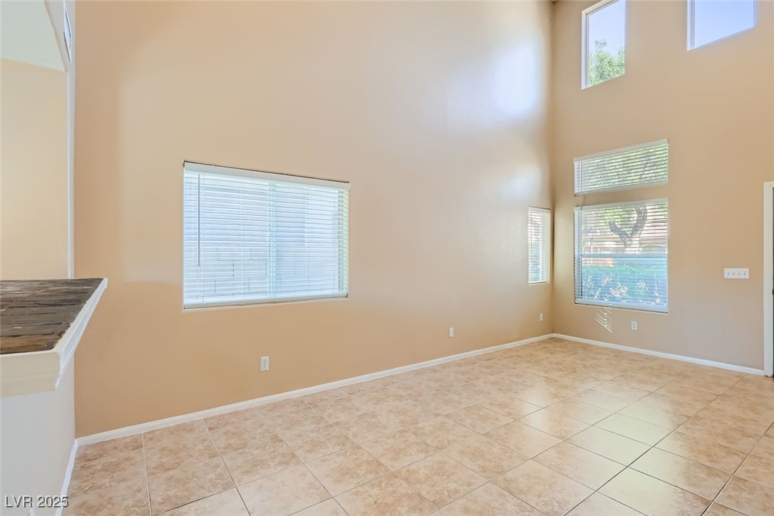 1342 Louisiana Lakes Avenue Las Vegas NV 89183