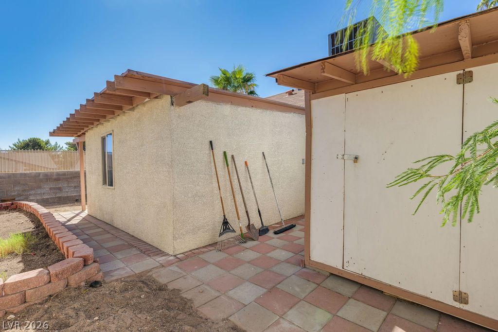7242 Vireo Drive Las Vegas NV 89147