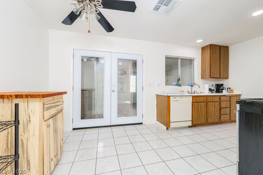 7242 Vireo Drive Las Vegas NV 89147