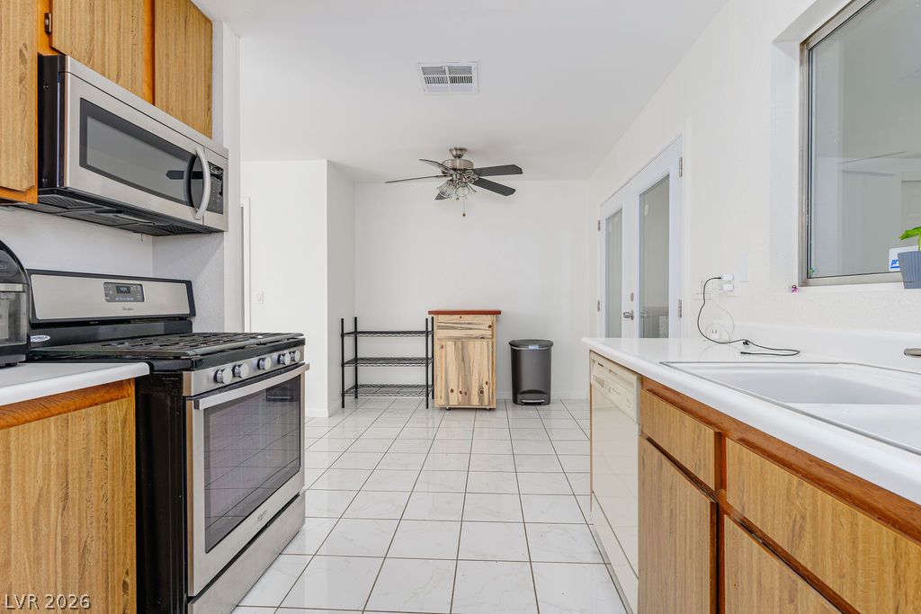 7242 Vireo Drive Las Vegas NV 89147
