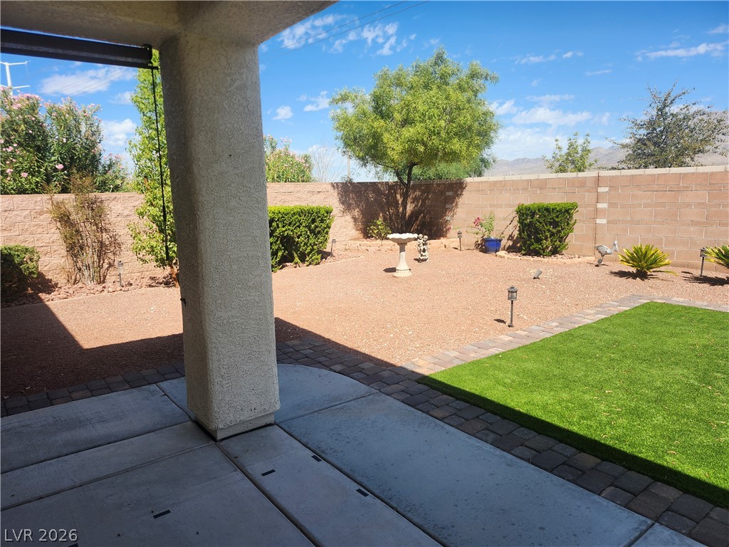 2312 Willow Wren Drive North Las Vegas NV 89084