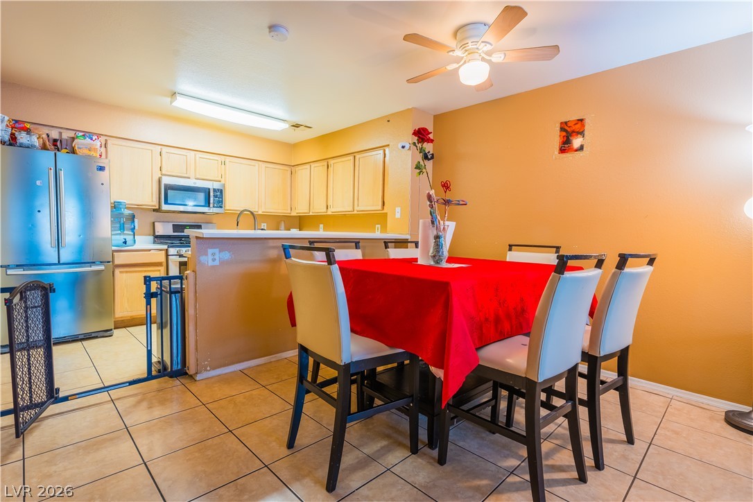 2124 Willowbury Drive B Las Vegas NV 89108