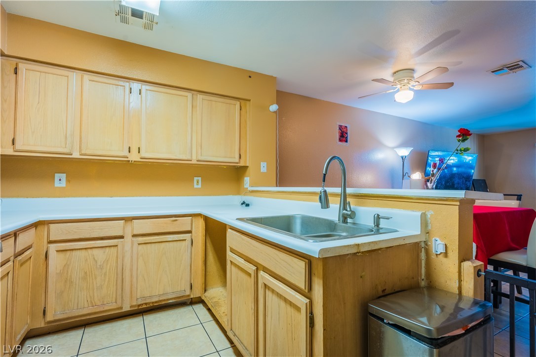 2124 Willowbury Drive B Las Vegas NV 89108