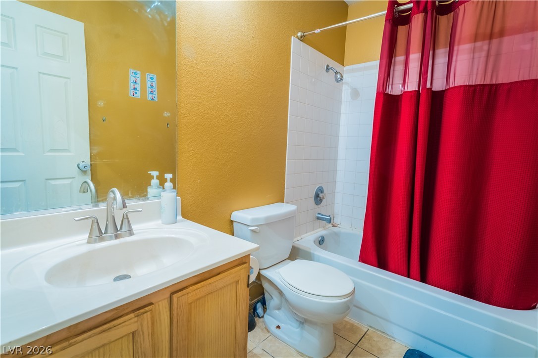 2124 Willowbury Drive B Las Vegas NV 89108