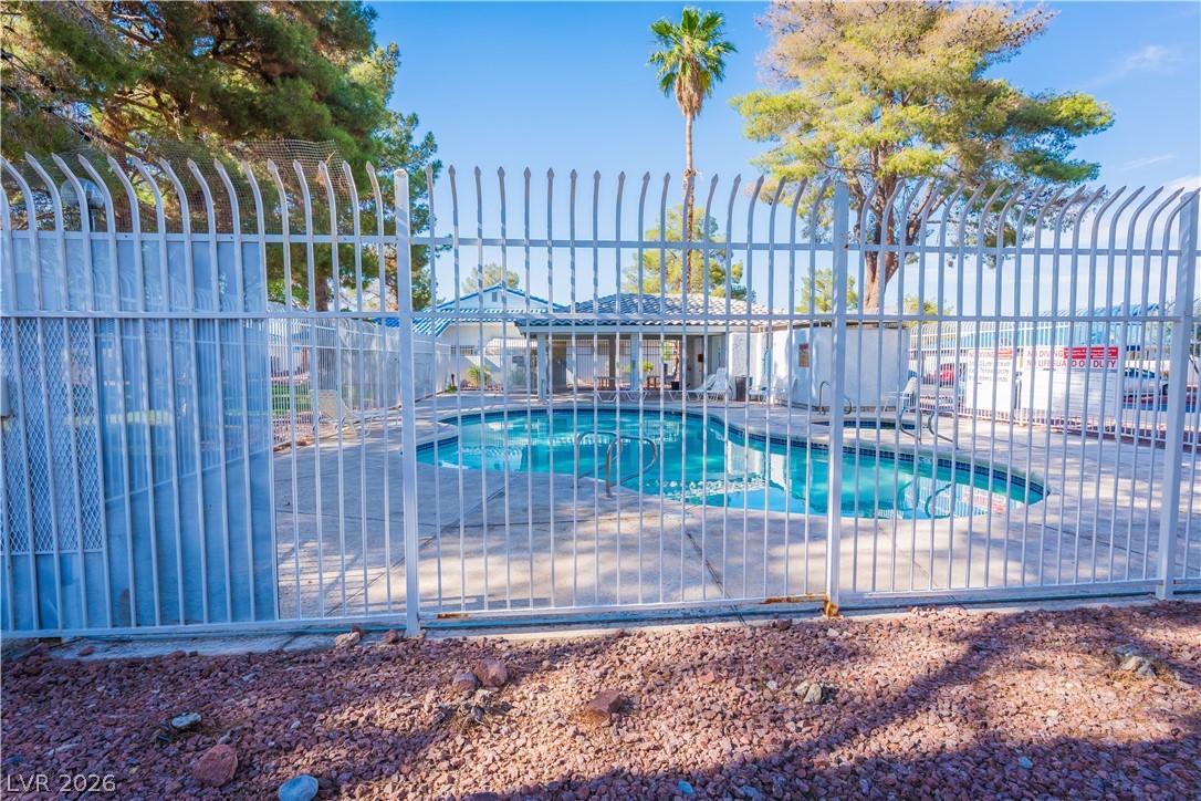 2124 Willowbury Drive B Las Vegas NV 89108