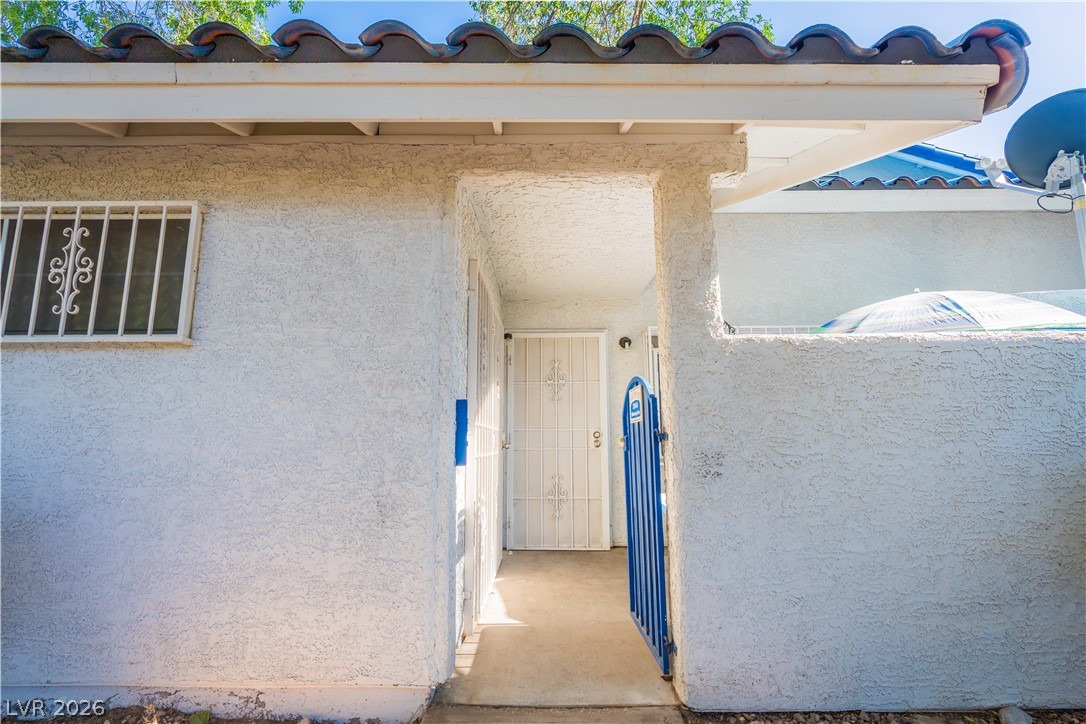 2124 Willowbury Drive B Las Vegas NV 89108
