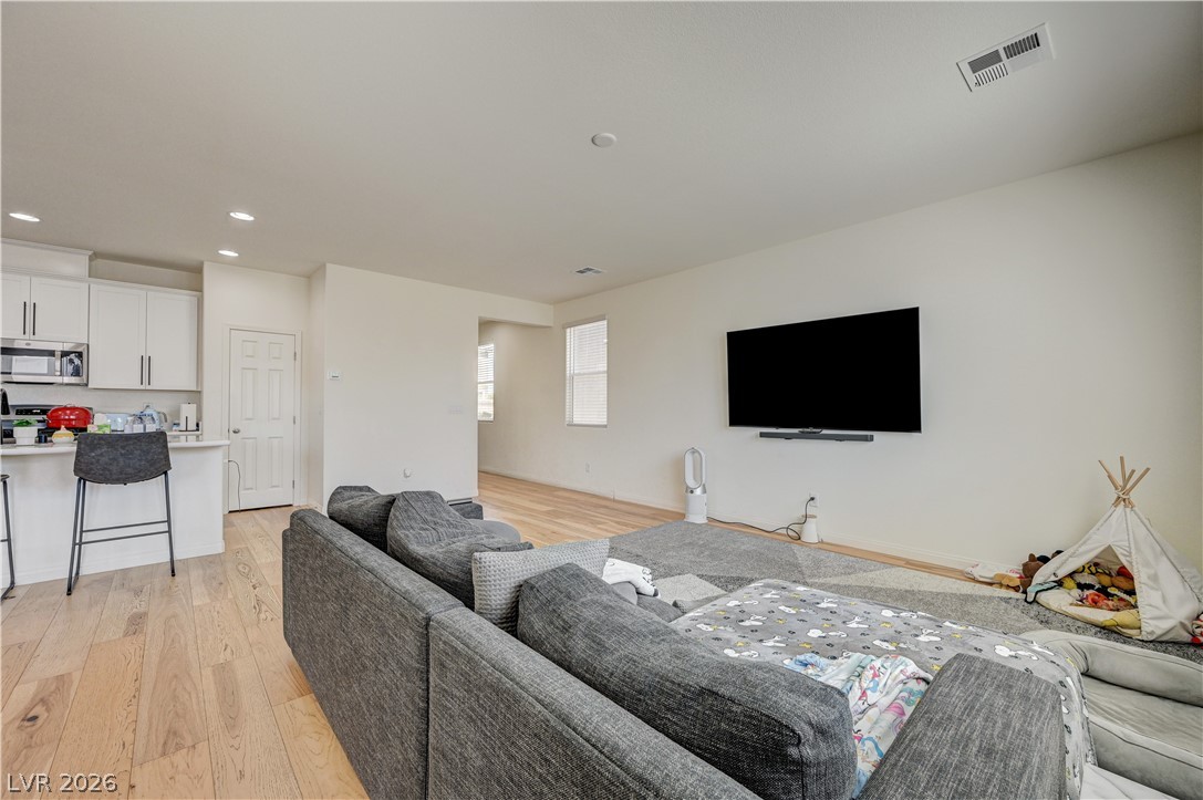 4417 Frias Falls Avenue Las Vegas NV 89141
