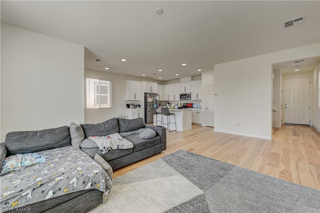 4417 Frias Falls Avenue Las Vegas NV 89141