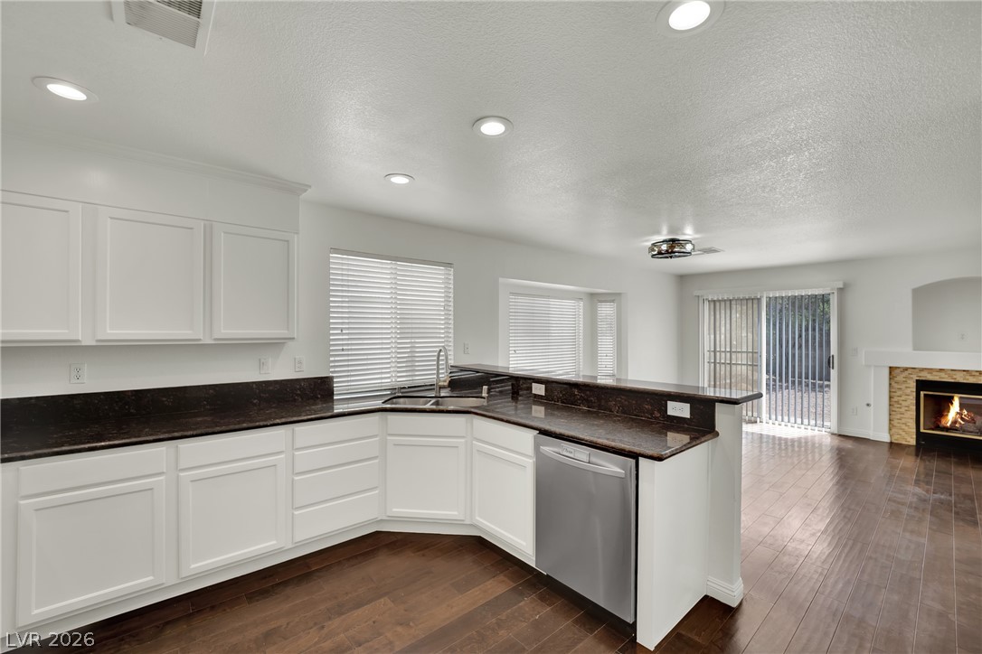 2107 Mountain Echo Avenue Henderson NV 89074