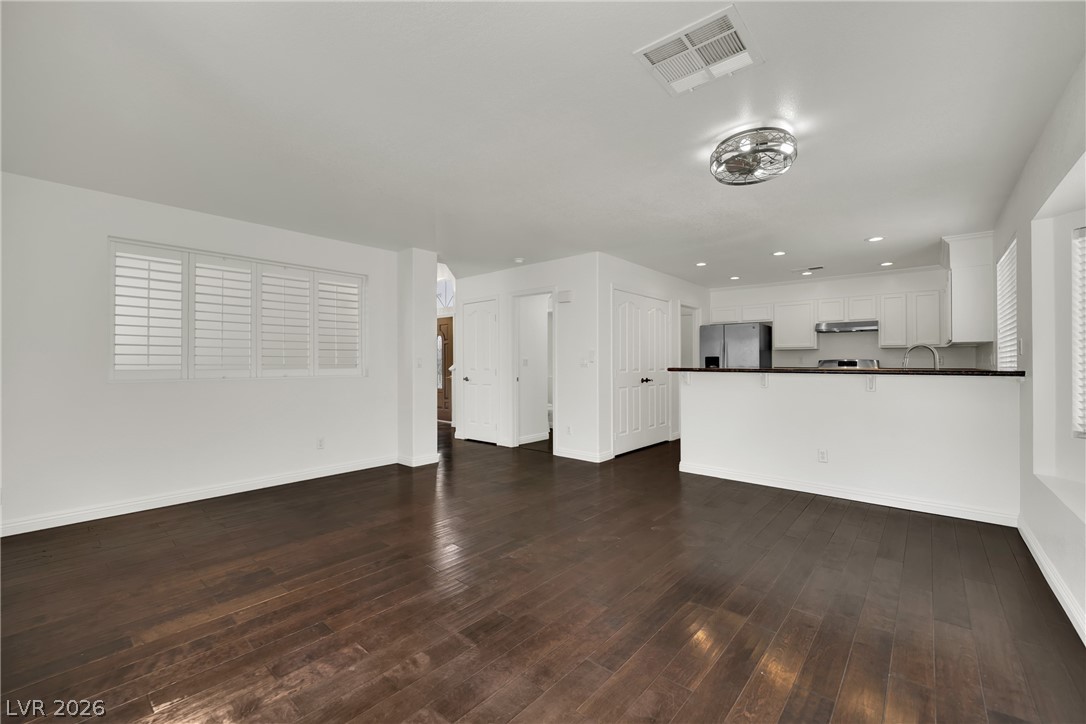 2107 Mountain Echo Avenue Henderson NV 89074