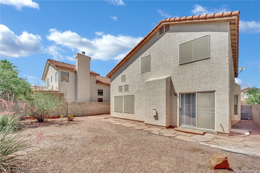 2107 Mountain Echo Avenue Henderson NV 89074