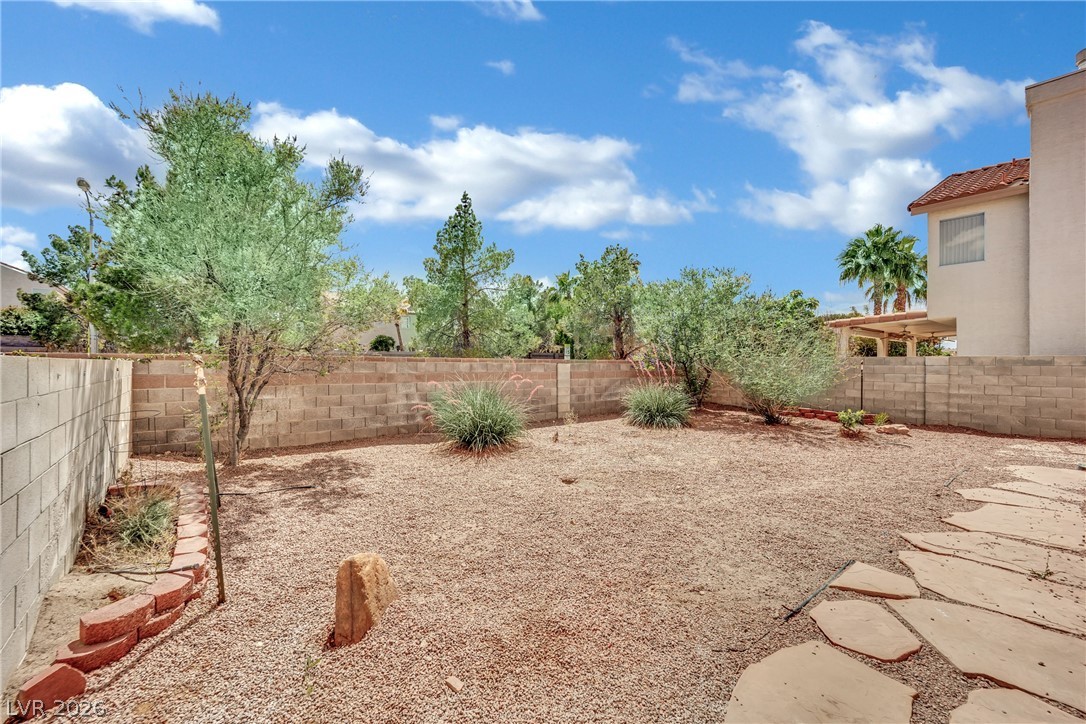 2107 Mountain Echo Avenue Henderson NV 89074