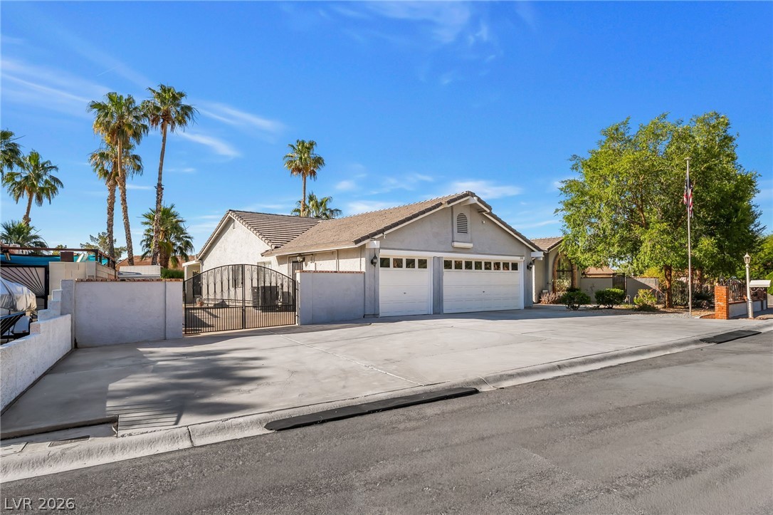 3181 Shadow Bluff Avenue Las Vegas NV 89120