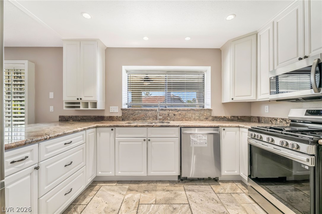 3181 Shadow Bluff Avenue Las Vegas NV 89120