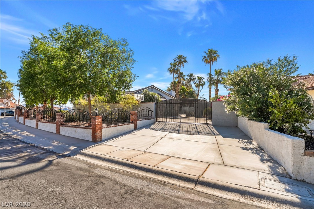 3181 Shadow Bluff Avenue Las Vegas NV 89120