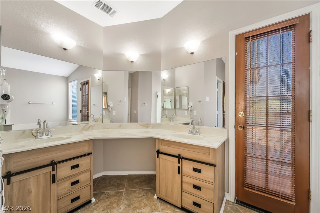 3181 Shadow Bluff Avenue Las Vegas NV 89120