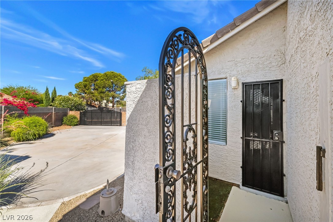 3181 Shadow Bluff Avenue Las Vegas NV 89120