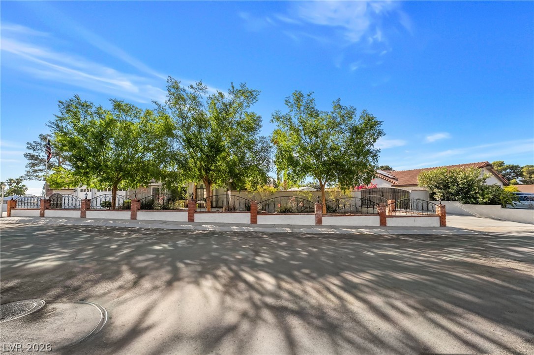 3181 Shadow Bluff Avenue Las Vegas NV 89120