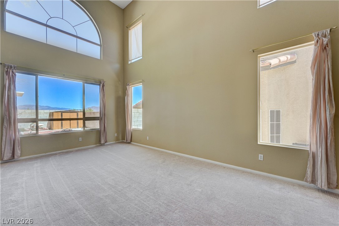 8640 Castle Hill Avenue Las Vegas NV 89129